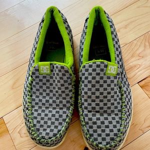 DC slides green & grey checkered